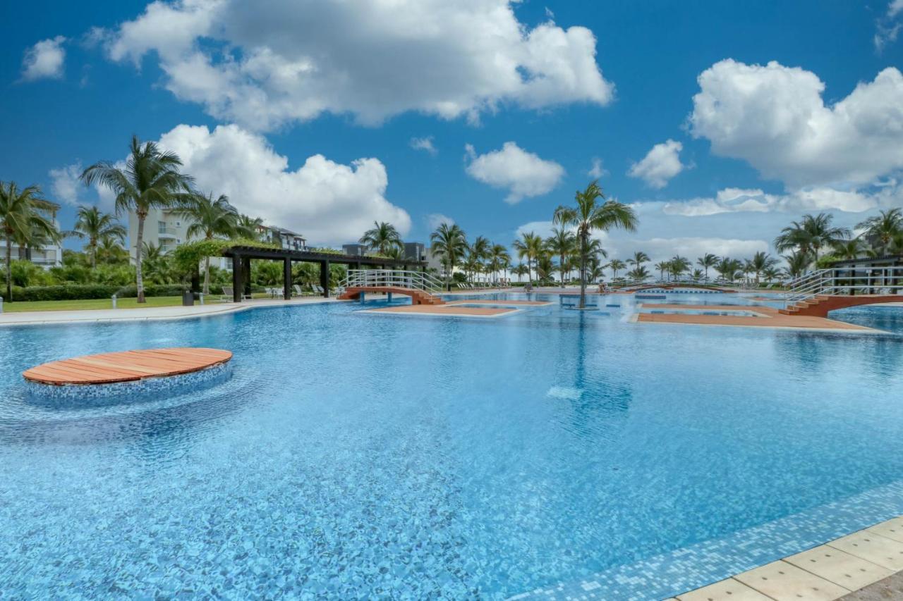 Hakuna Matata 725N At Mareazul Beachfront Playa del Carmen Extérieur photo